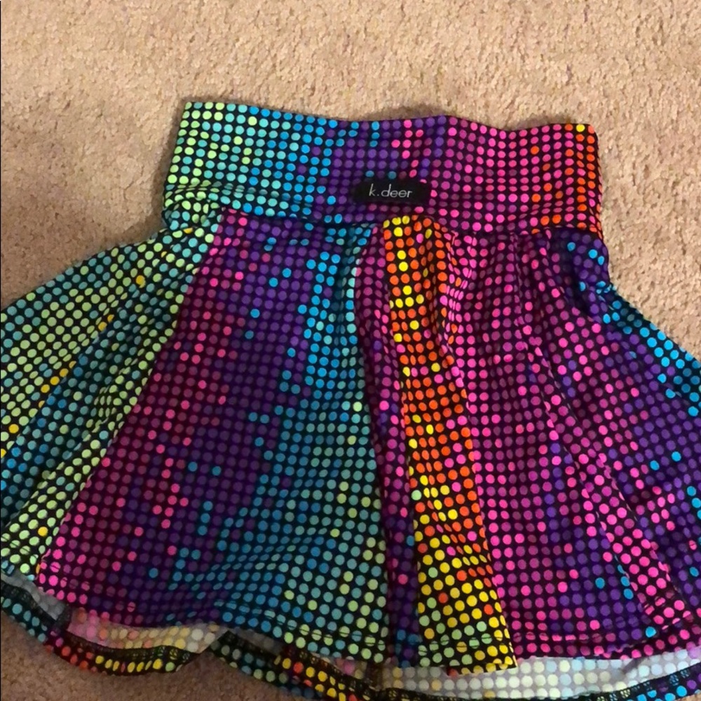 K.deer girls pixel skirt NWOT girls MED